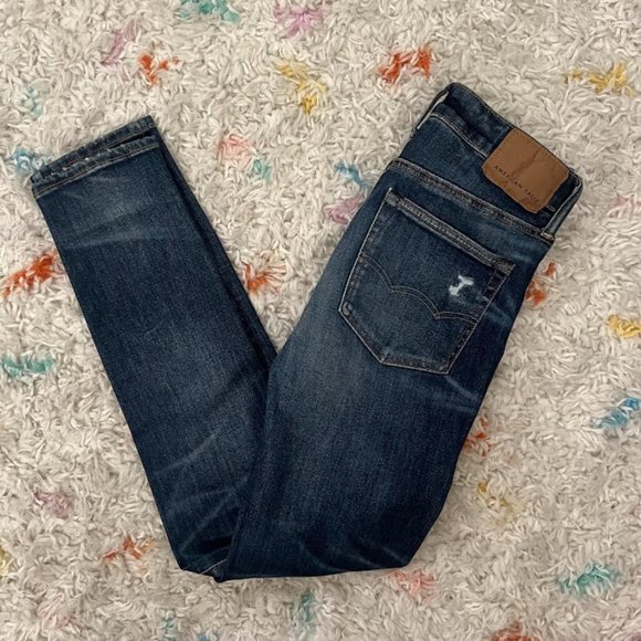 American Eagle Outfitters Other - NEW american eagle skinny jeans 29x32
